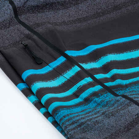 Berniukų maudymosi šortai „900“, juodi ir mėlyni dryžiai