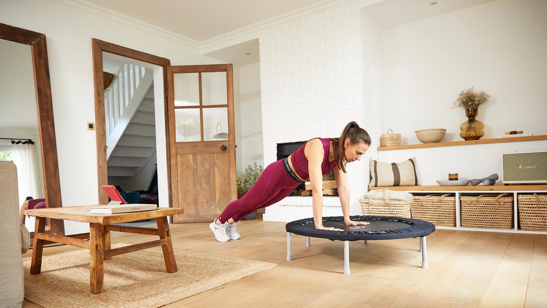 Workout mit Trampolin: Alles Wichtige auf einen Blick zusammengefasst!