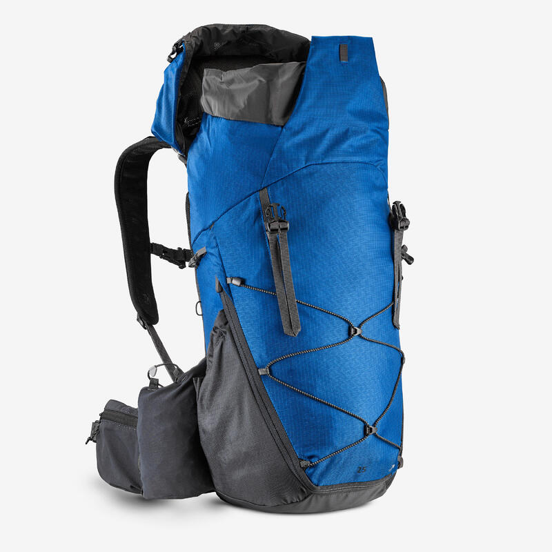 Mochila de montaña y trekking 25L Quechua MH900. Funda impermeable