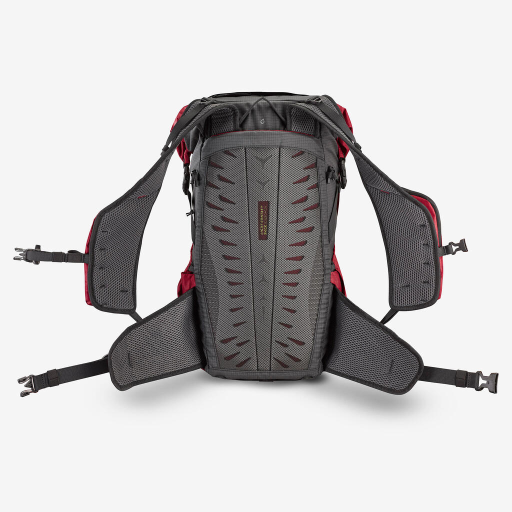 Ranac za planinarenje MH500 Light sa poklopcem na savijanje 22 l - svetlocrveni