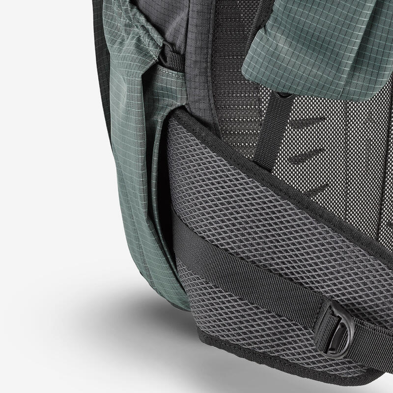 Rucsac Drumeție la Munte Rolltop MH500 LIGHT 22L Verde