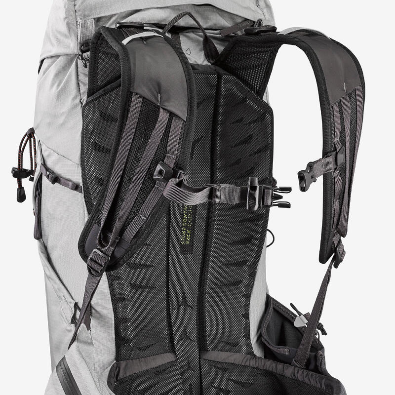 Sac à dos de randonnée montagne confortable et léger 25L, MH900 gris