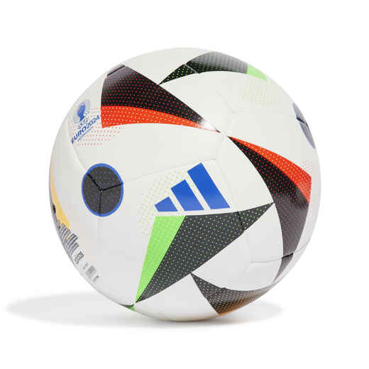 
      Fussball Trainingsball Grösse 5 - ADIDAS EURO 24 TRAININGSBALL FUSSBALLLIEBE
  