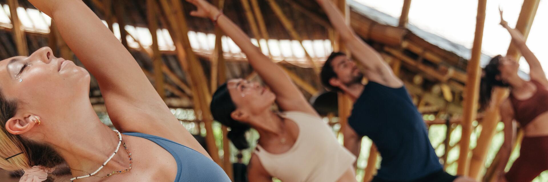 Hot Yoga: un deporte en tendencia que te dejará como nuevo