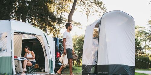 A tent that connects to your van: a whole new experience!