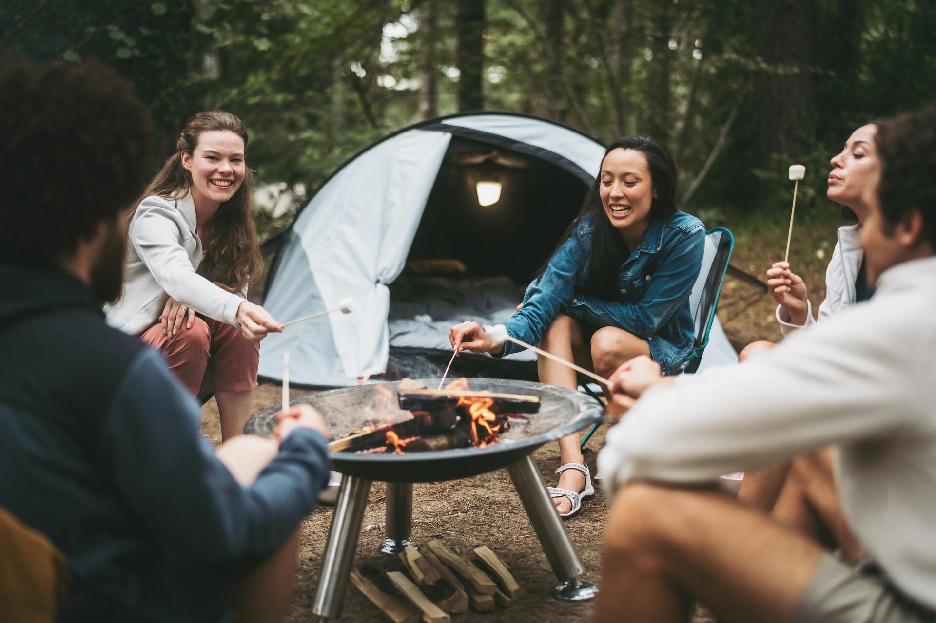 kampvuur maken op camping