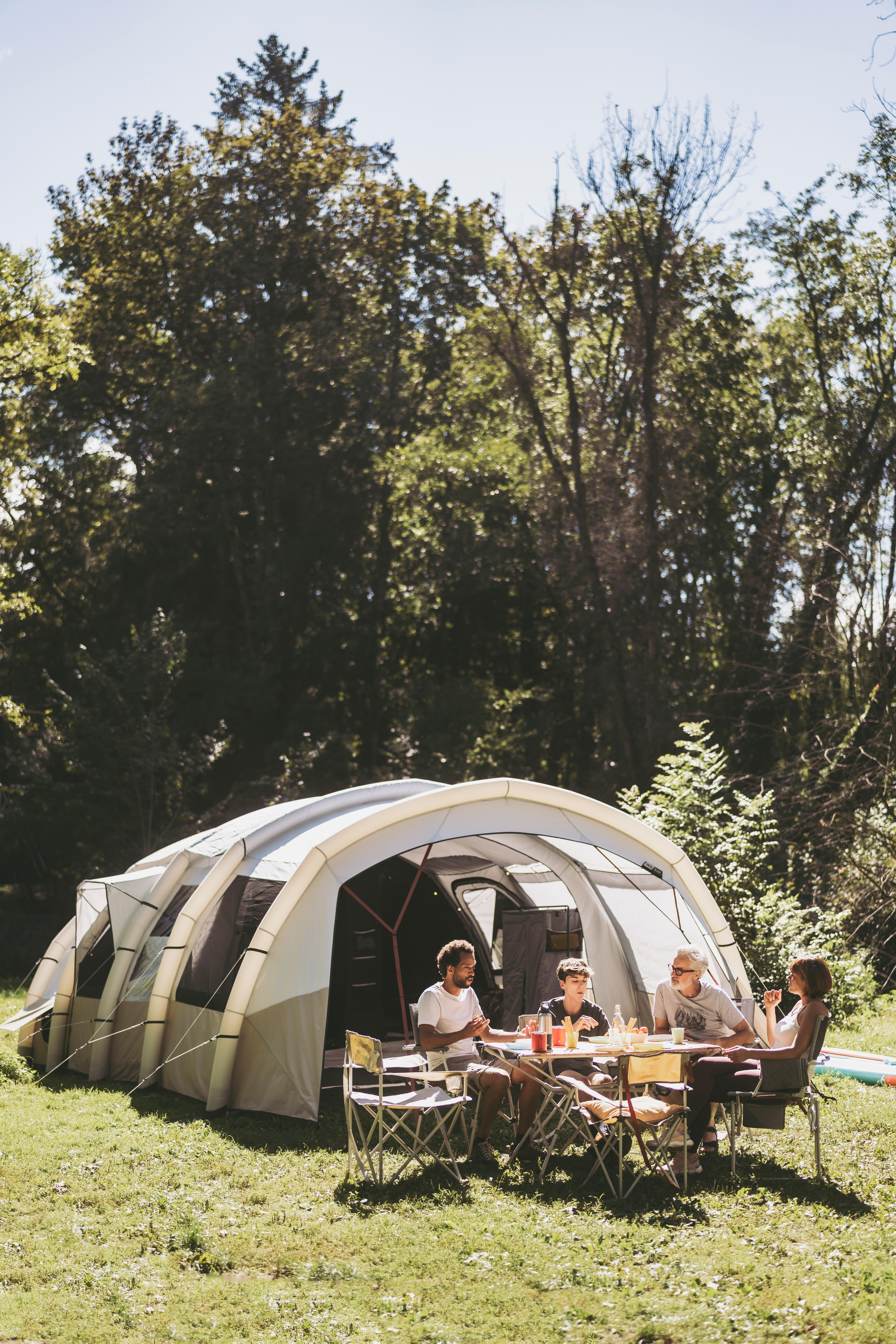 6-person, 3-bedroom inflatable camping tent, Air Seconds 6.3 XXL