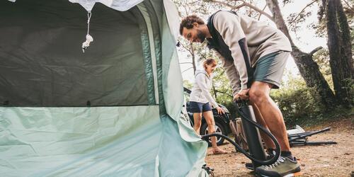 A tent that connects to your van: a whole new experience!