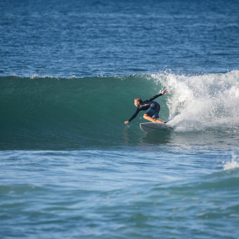 Bañador Niño corto Surf 900 Negro Azul Rayas