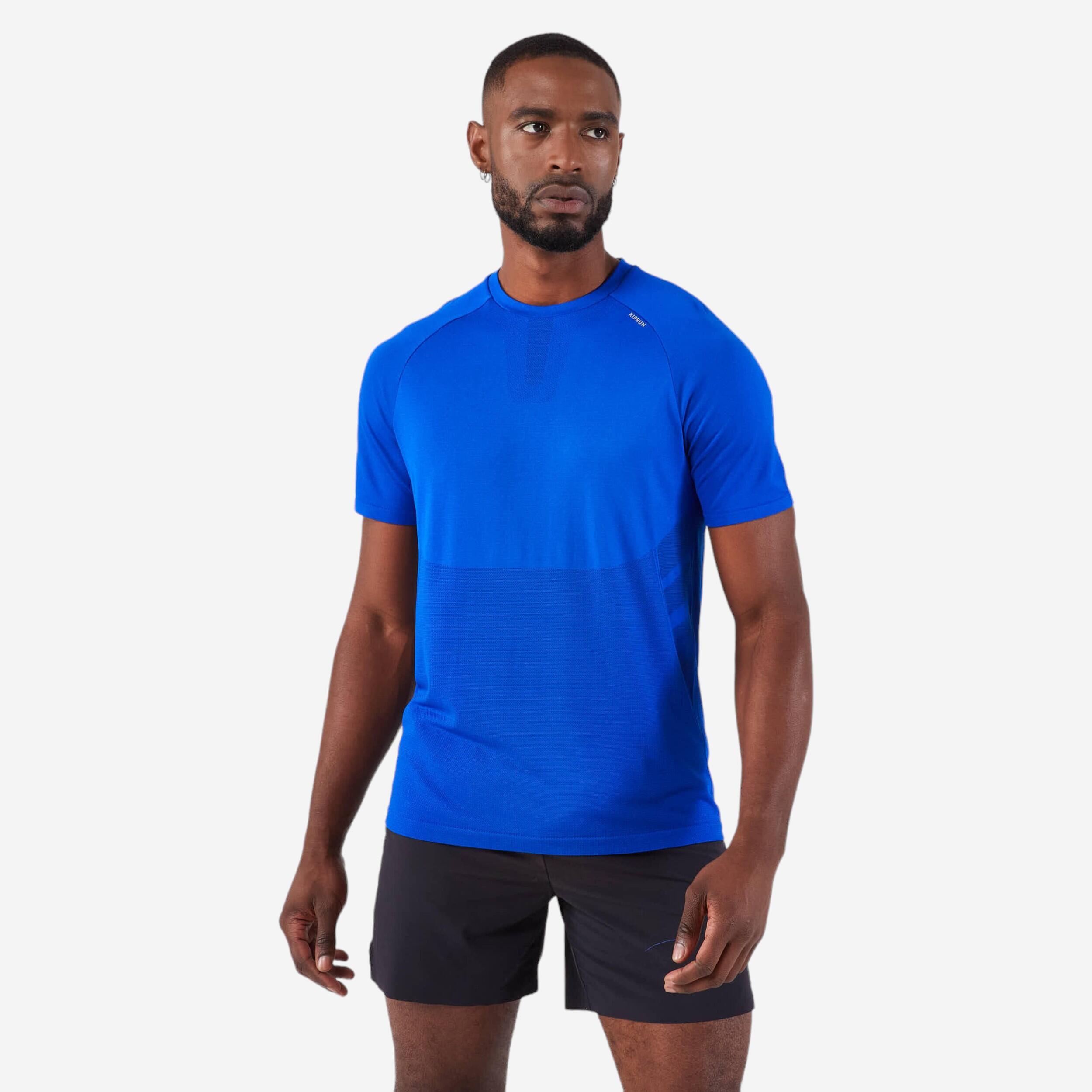 Kaos Lari Pria KIPRUN Run 500 Comfort Seamless - Indigo Blue tampak depan