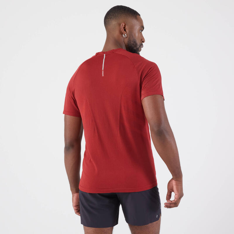 T-shirt de Corrida sem Costuras Homem Run 500 Confort Bordô