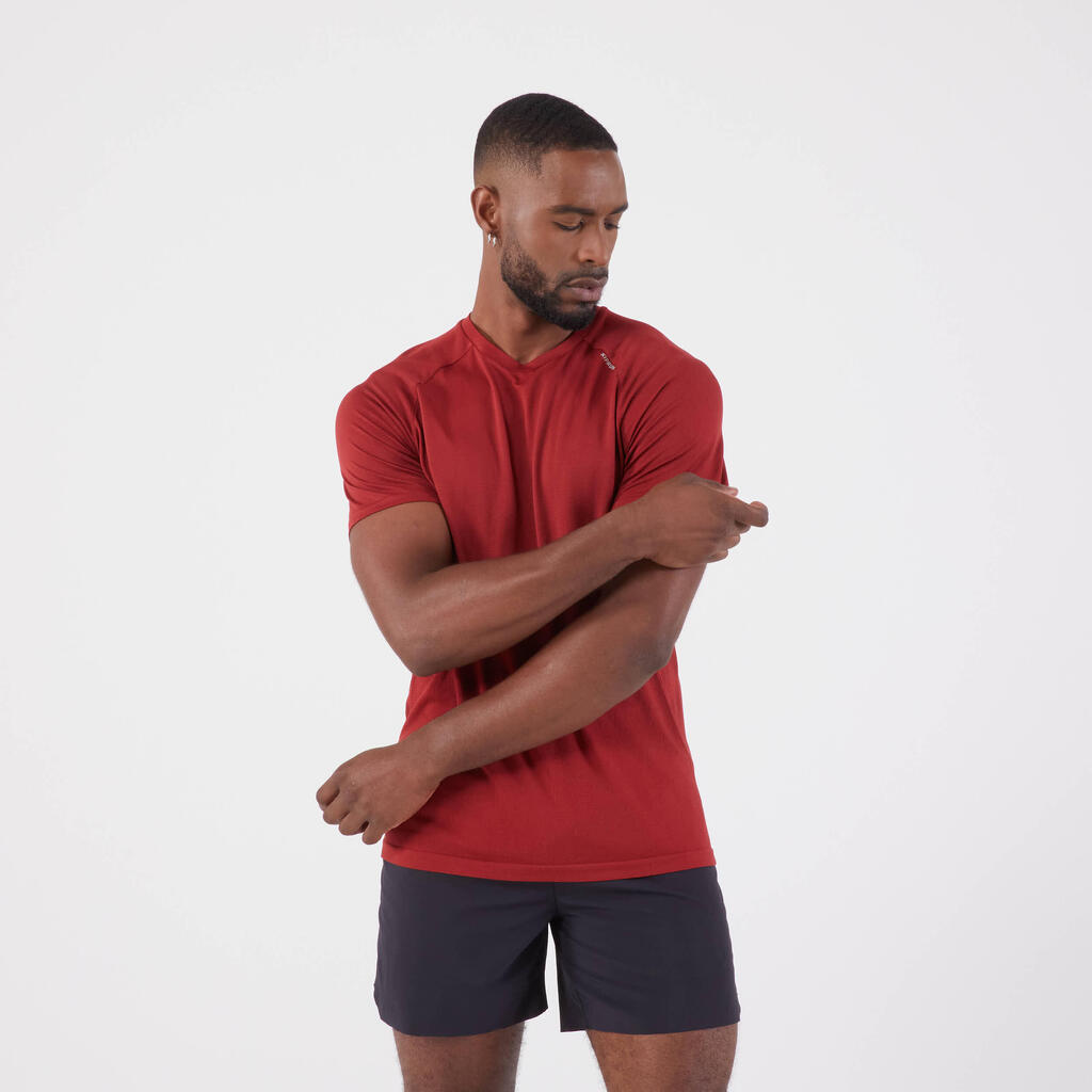 Majica za trčanje Kiprun Run 500 Comfort bešavna muška bordo crvena