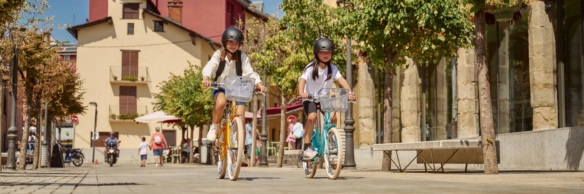 apprendre-enfant-a-faire-du-velo-en-ville