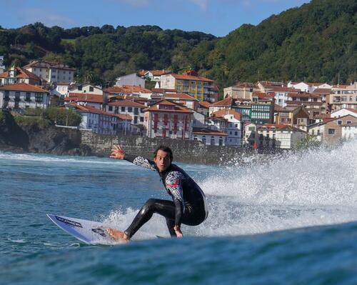 Lavado y limpieza de tu traje de neopreno: surf, buceo y deportes acuáticos