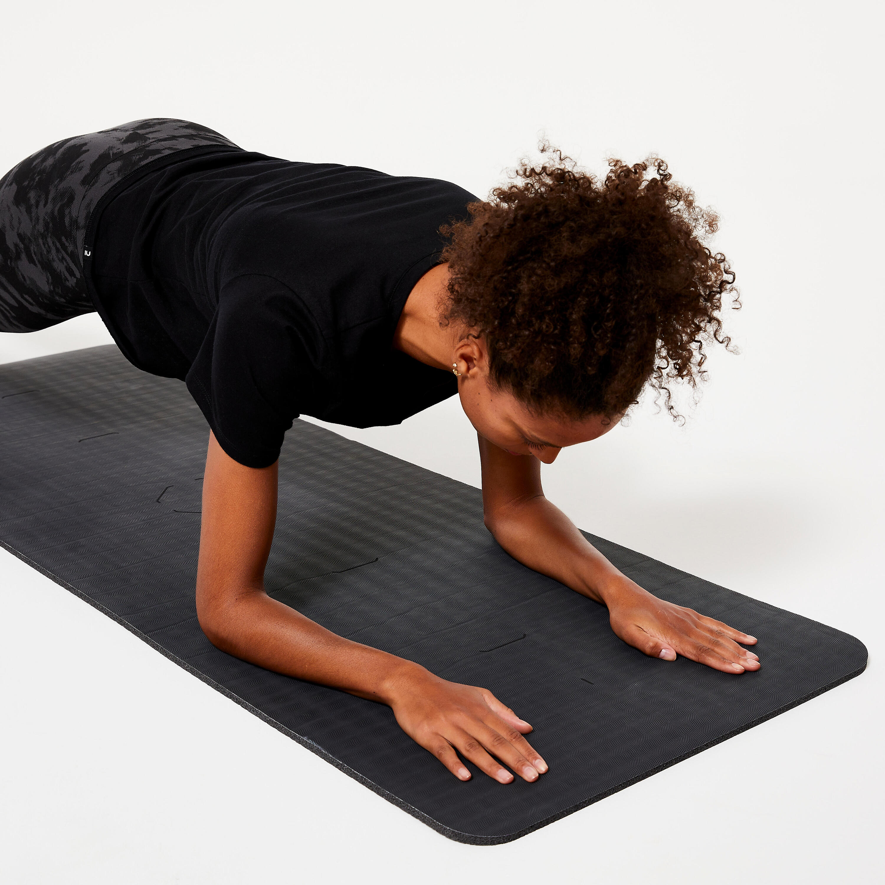 Robust Fitness Mat 900 170 cm x 58 cm x 10 mm - Black 3/4