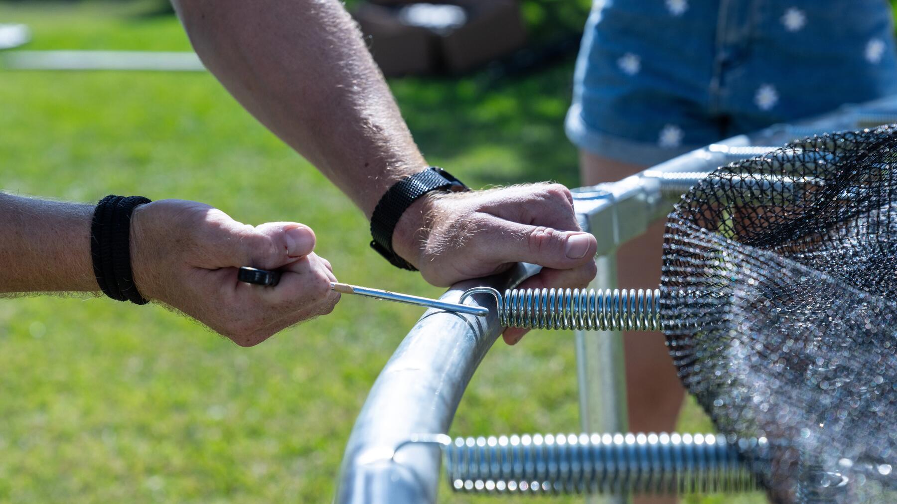 Mache dein Trampolin bereit für den nächsten Sprung!
