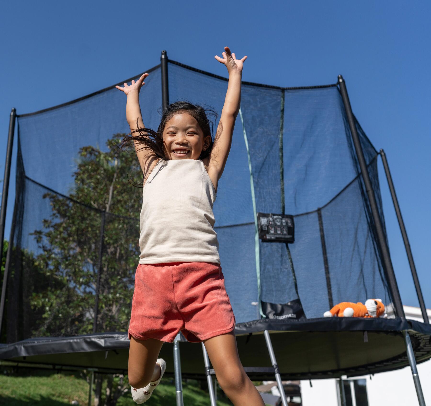 place du trampoline dans le jardin