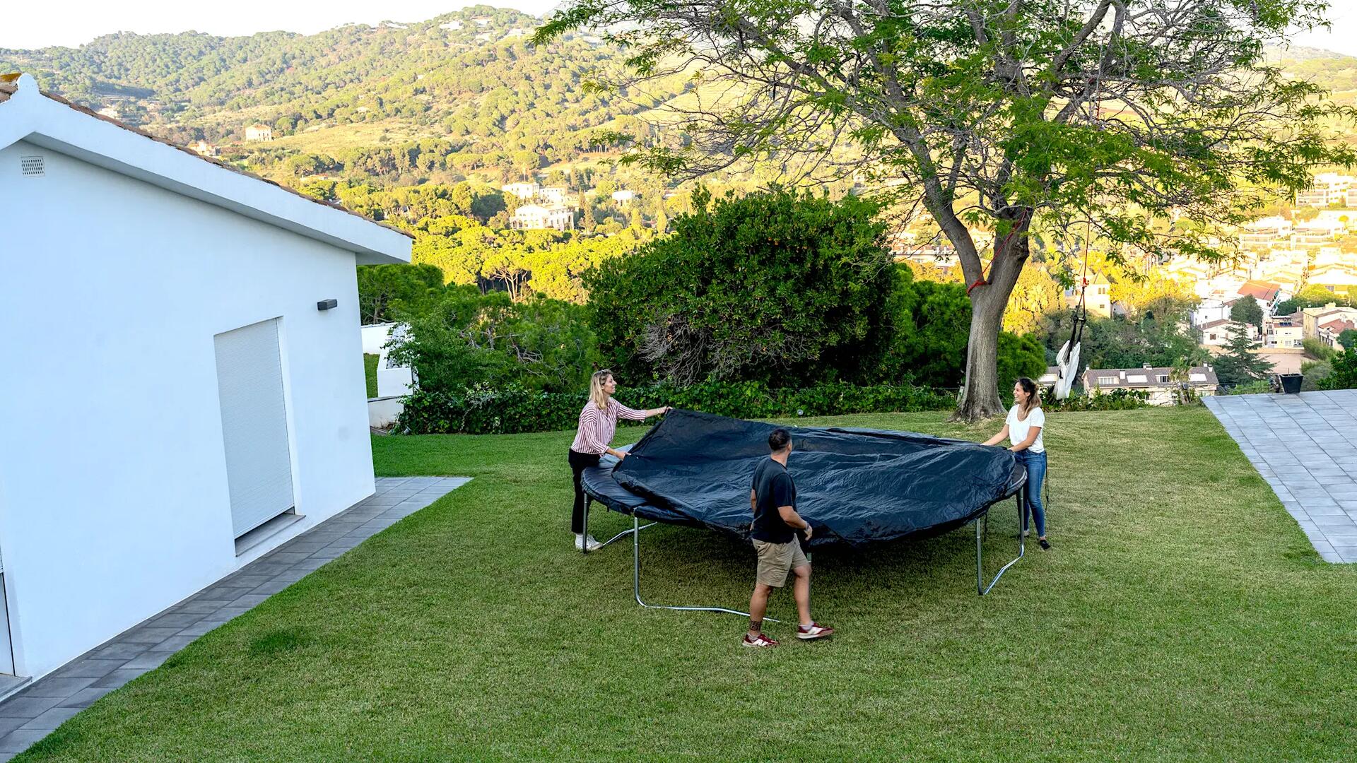Comment entretenir son trampoline pendant l’hiver ?