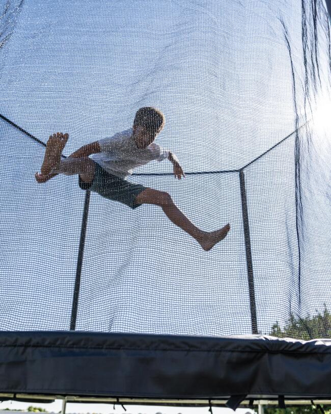 trampolining