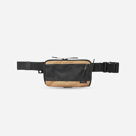 Riñonera tipo billetera para trekking de viaje Forclaz Travel xl café