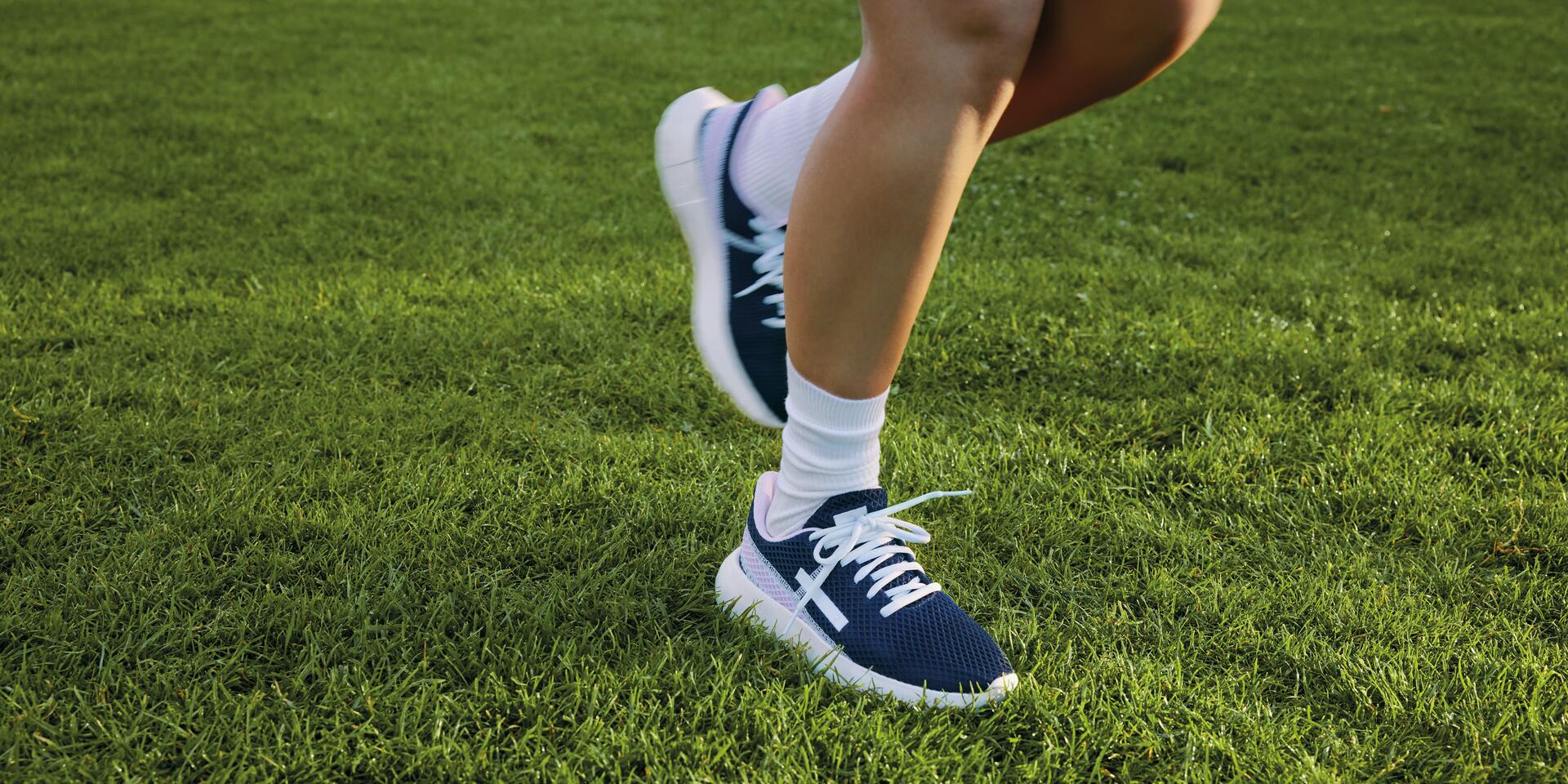 Comment choisir ses chaussures de marche sportive ?