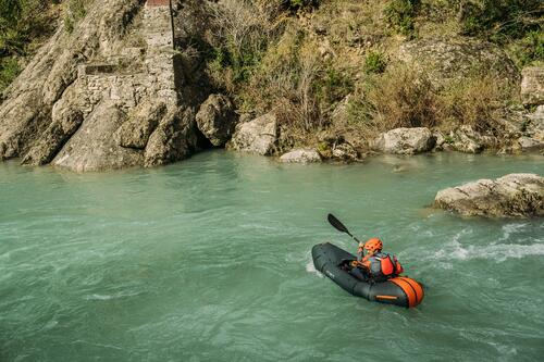 CANYONING