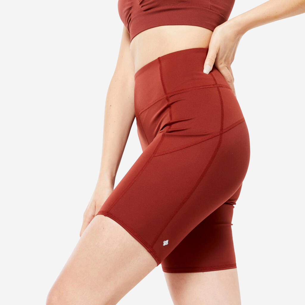 Short ciclista de yoga dinámico caoba para mujer