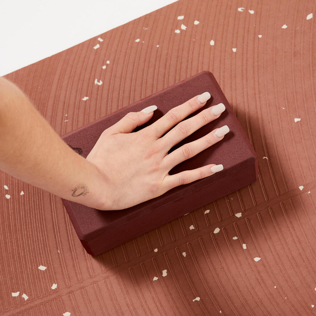 Brique de yoga en mousse, acajou