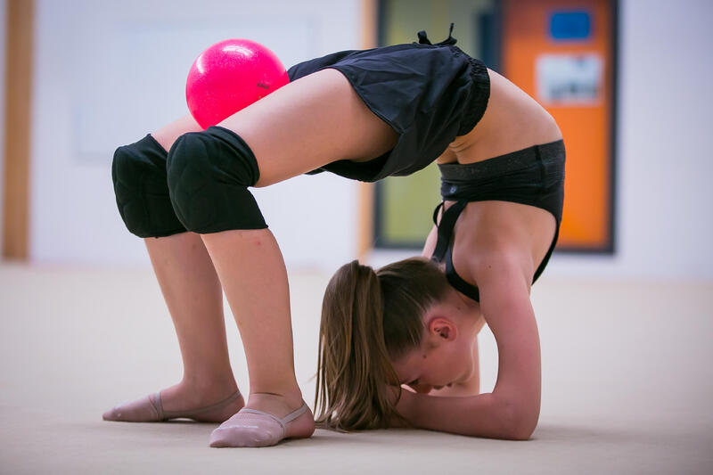 CUM SĂ VĂ ALEGEȚI DEMI-POANTELE PENTRU DANS?