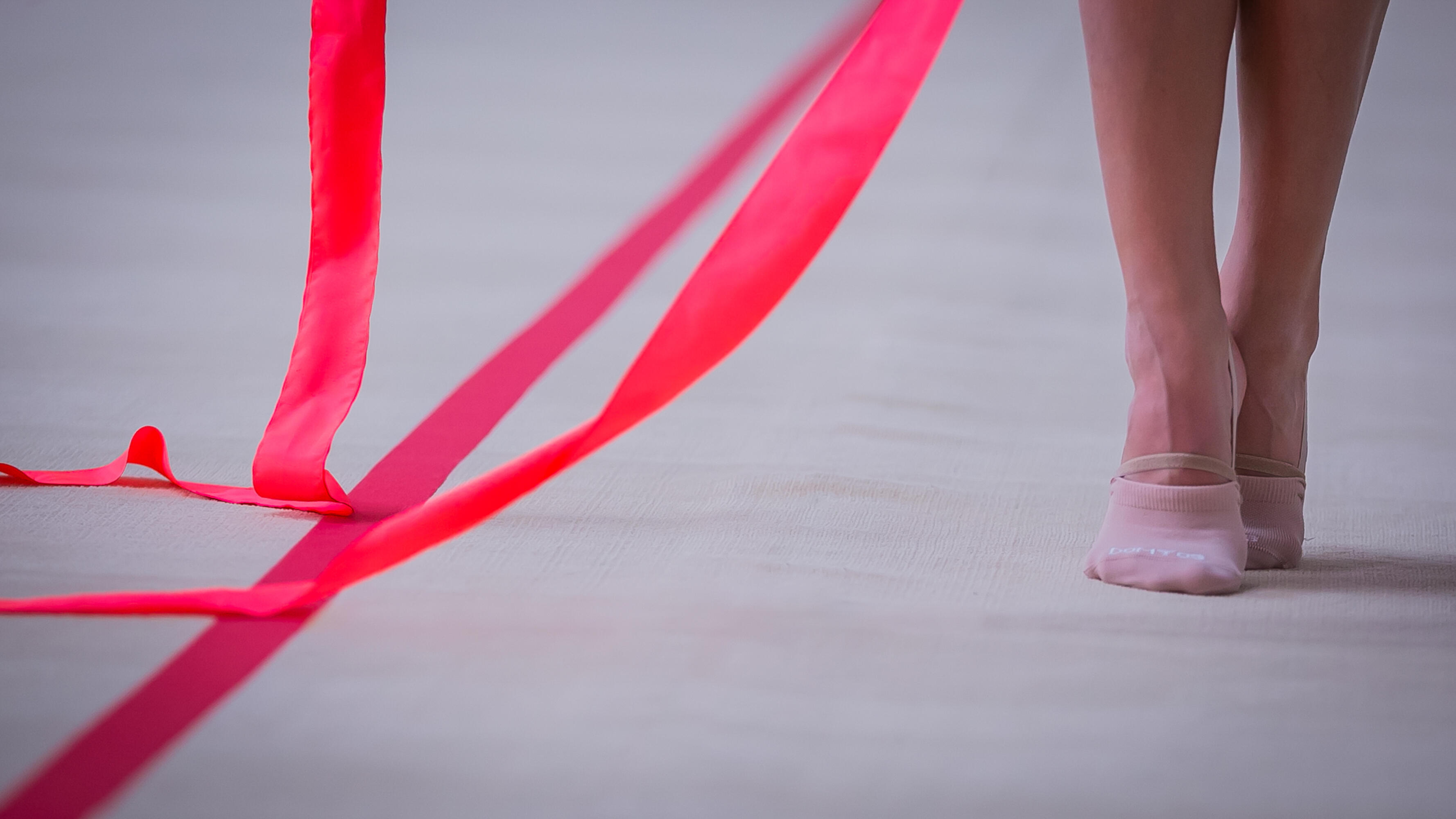 Kids’ Rhythmic Gymnastics Ribbon 4 m - Pink - DOMYOS