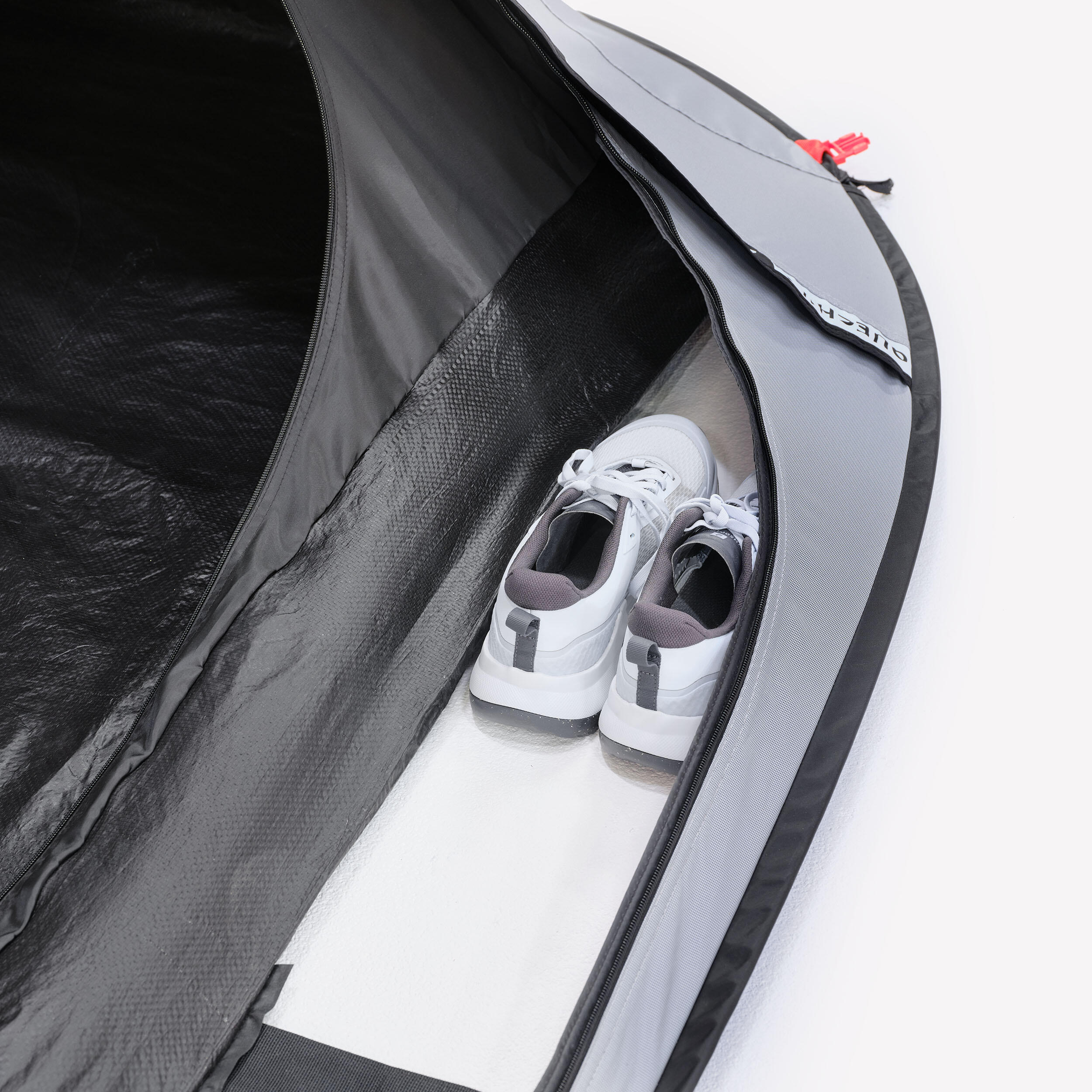 Tente de camping 3 personnes, 2 Seconds Fresh & Black - QUECHUA