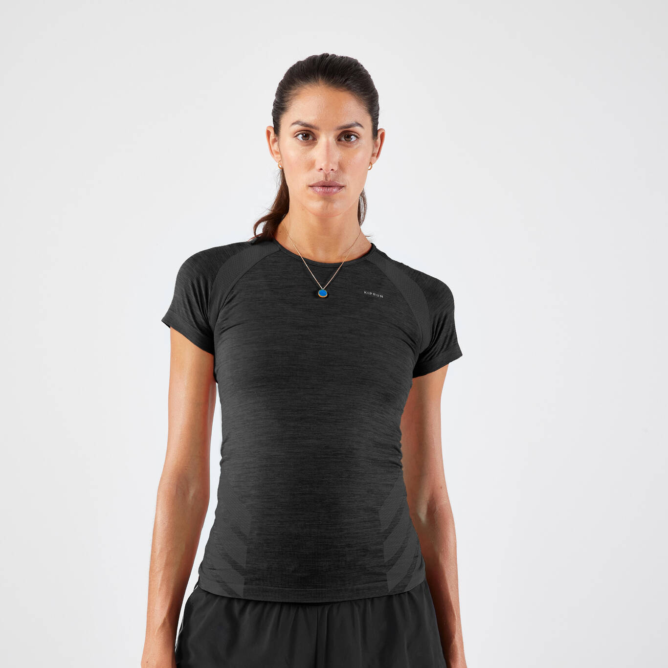 Women's Seamless Running&Trail Running T-Shirt-KIPRUN Run 500 Comfort slim-black