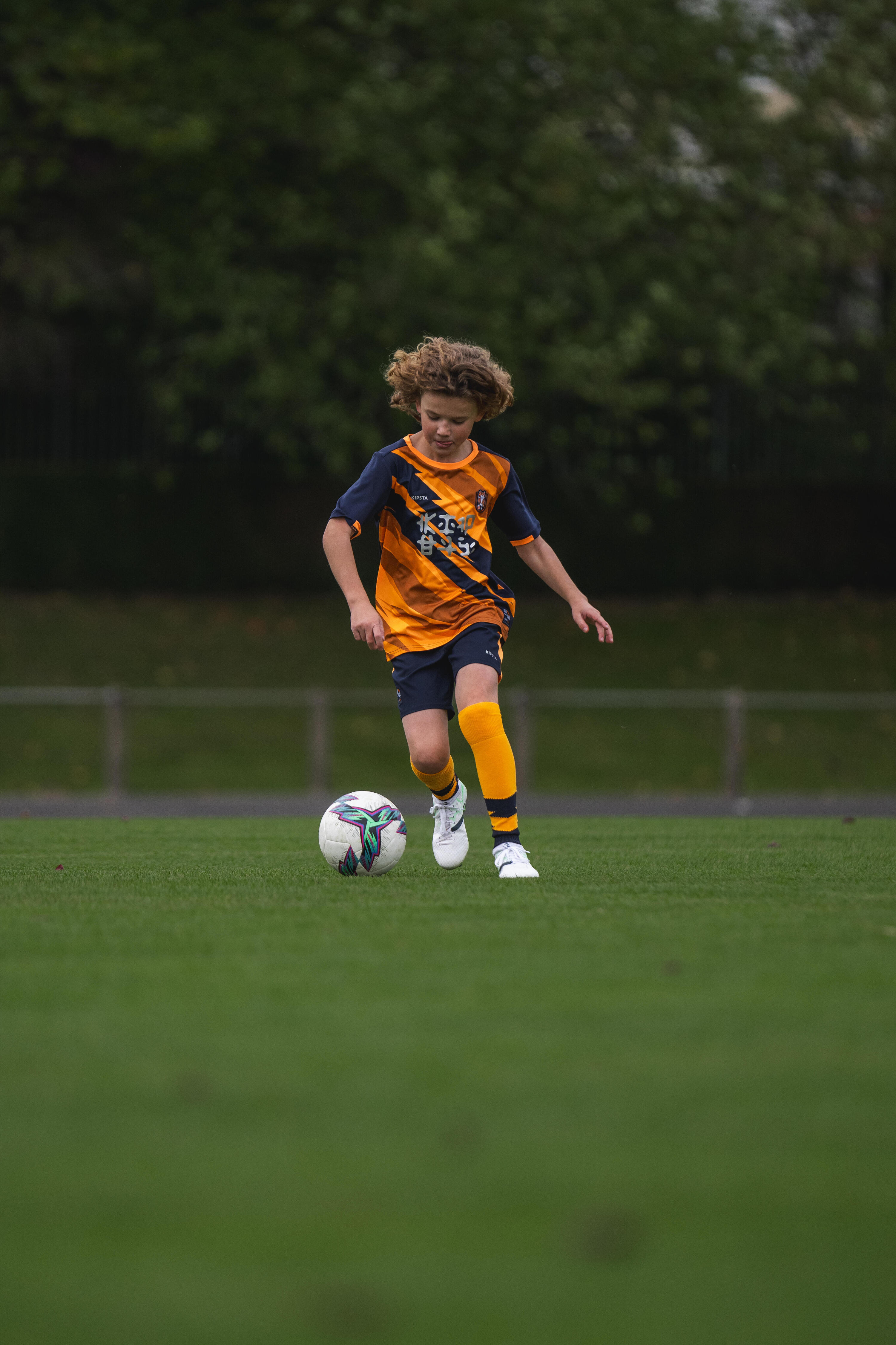 Chaussettes de Football KIDS orange et marine 6/7