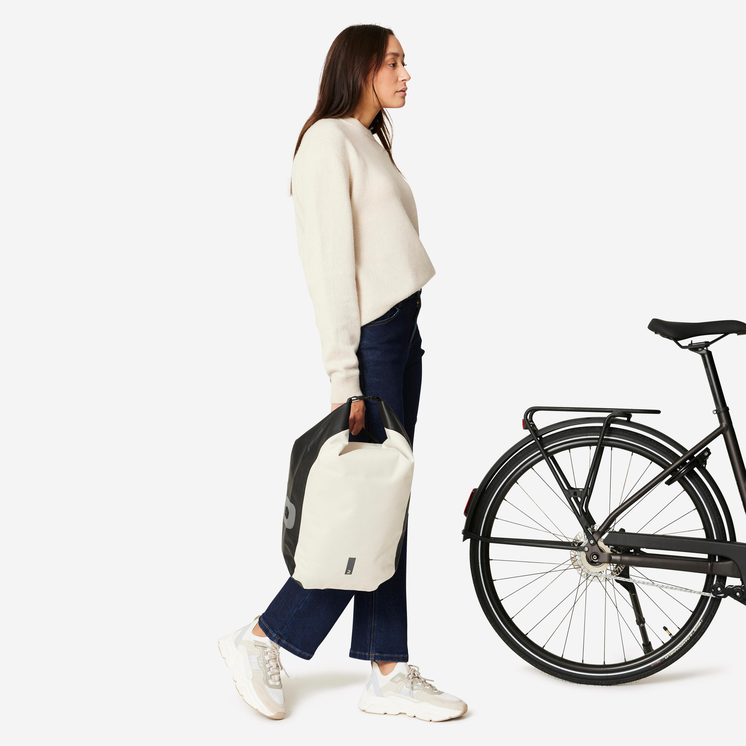 FIETSTAS 500 VOOR BAGAGEDRAGER WATERDICHT BEIGE 20 LITER 4/6