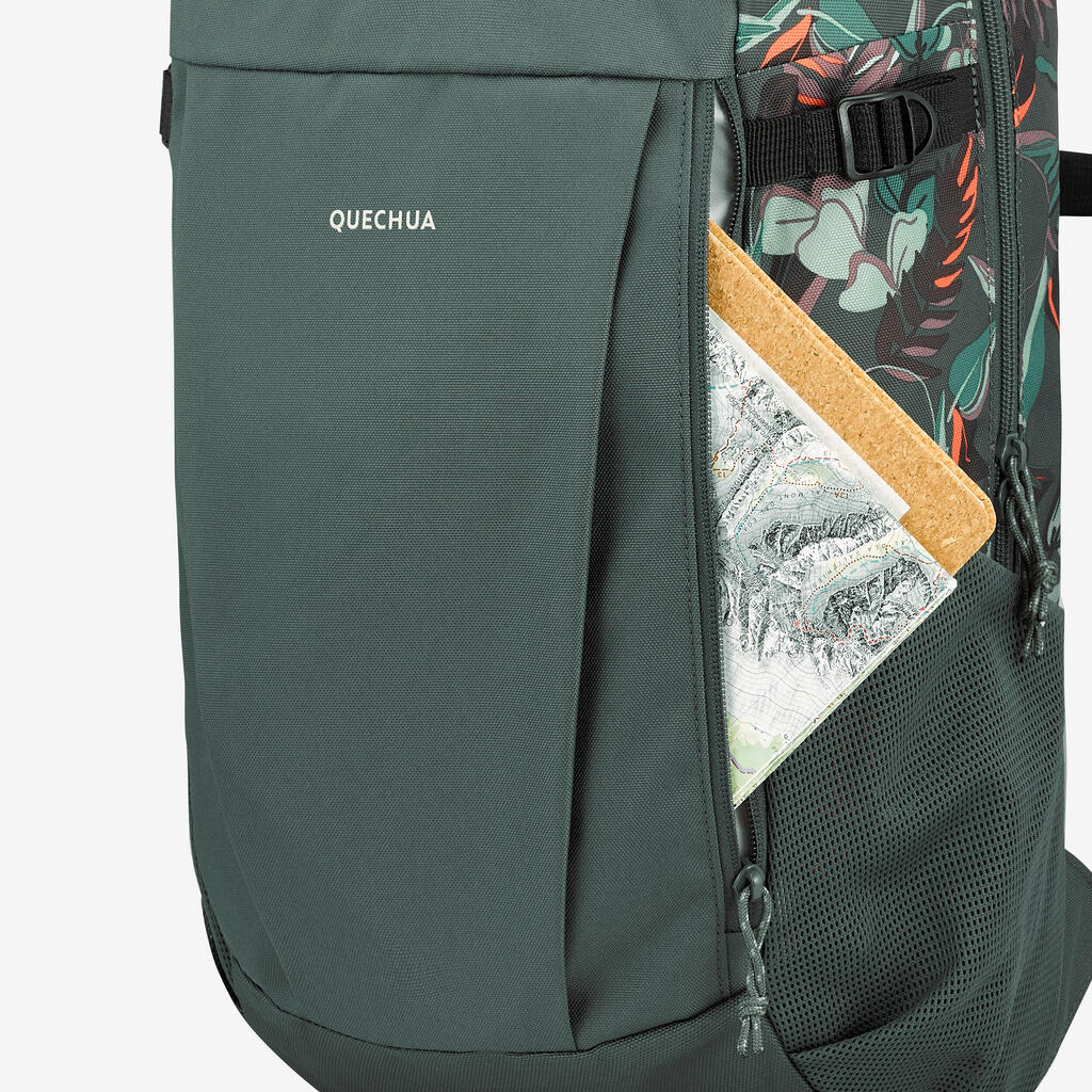 Morral de 20 litros para senderismo Quechua NH100 estampado