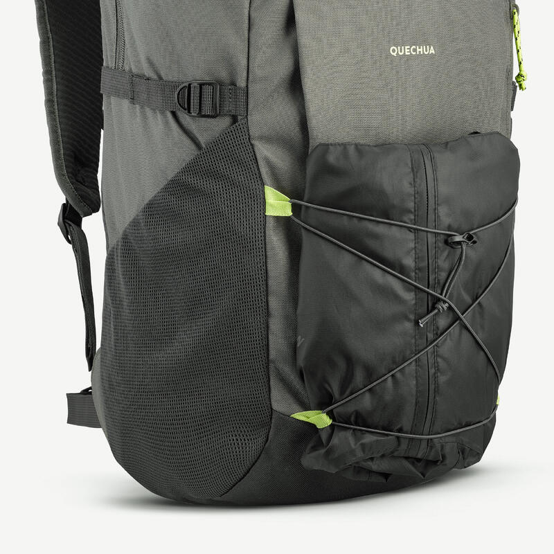 Mochila de montaña y senderismo 30L Quechua NH100. Equipaje de mano