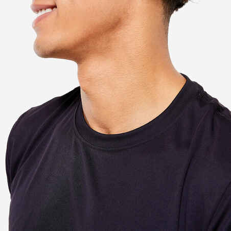חולצת טי Essential קצרה לאימוני כושר לגברים, מבד נושם עם מפתח צוואר עגול - שחור