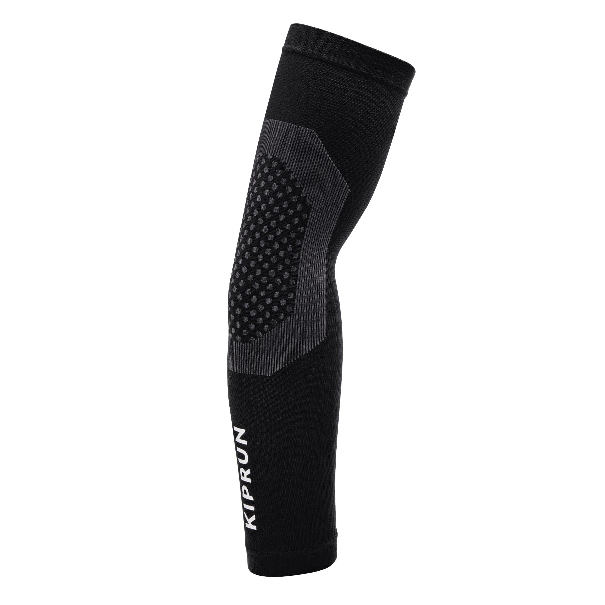 KIPRUN RUNNING COLD PROTECTION ARM COVER - BLACK