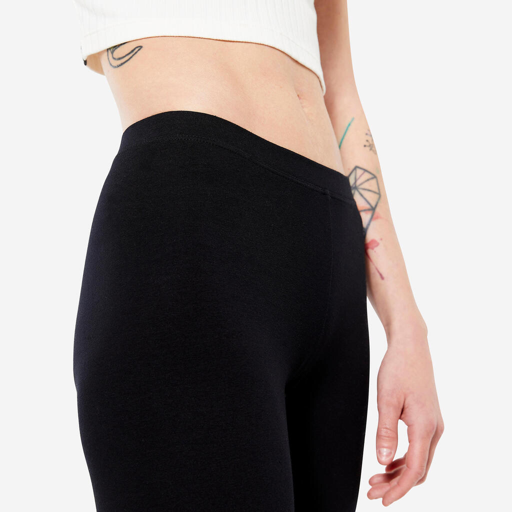 Crne ženske slim-fit helanke za fitnes 100