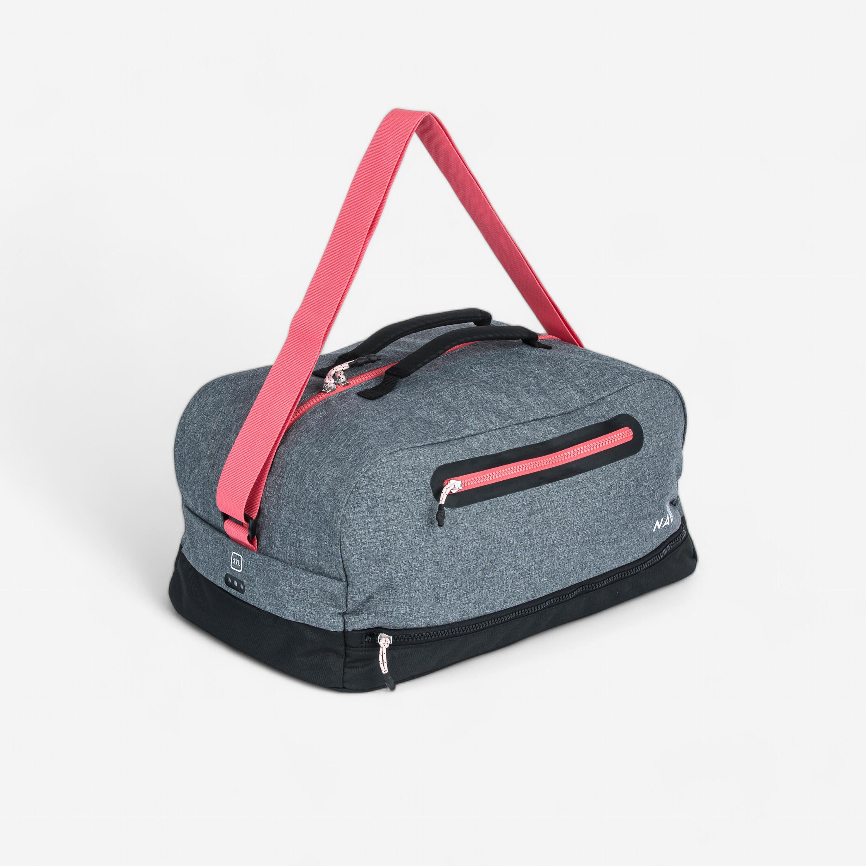 Bolsa de natacion tipo duffle bag de 27 L gris con rosa