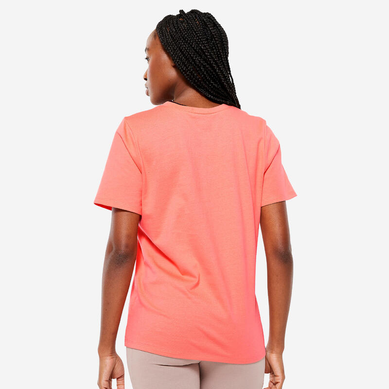 Camiseta Fitness 500 Mujer Coral Pastel Cuello Pico