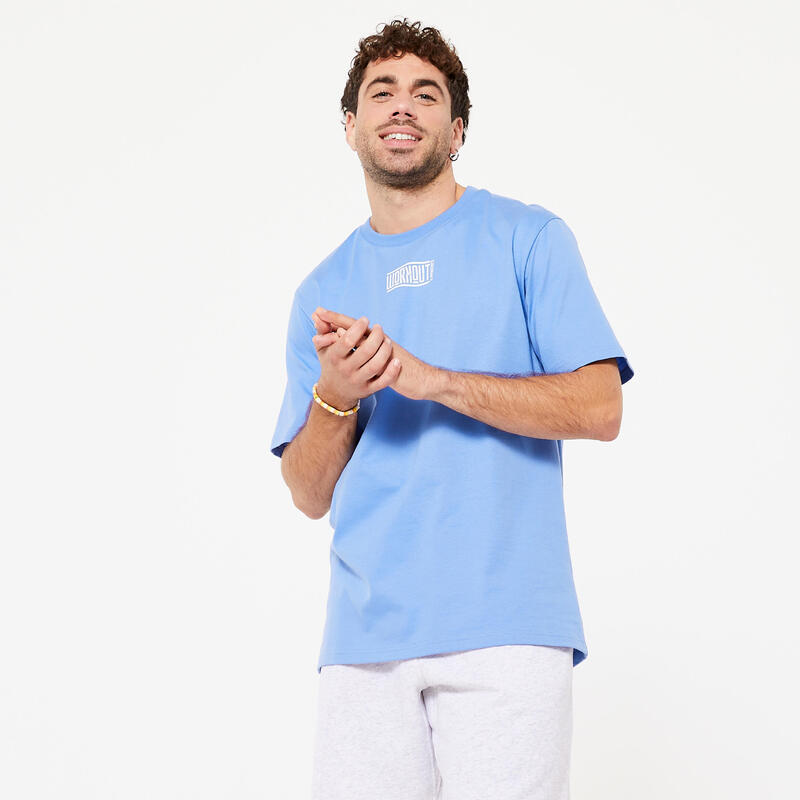 Camiseta Fitness 500 Essential Hombre Azul Lavanda Estampado