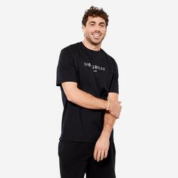 Fitness T-shirt heren 500 Essentials zwart met opdruk