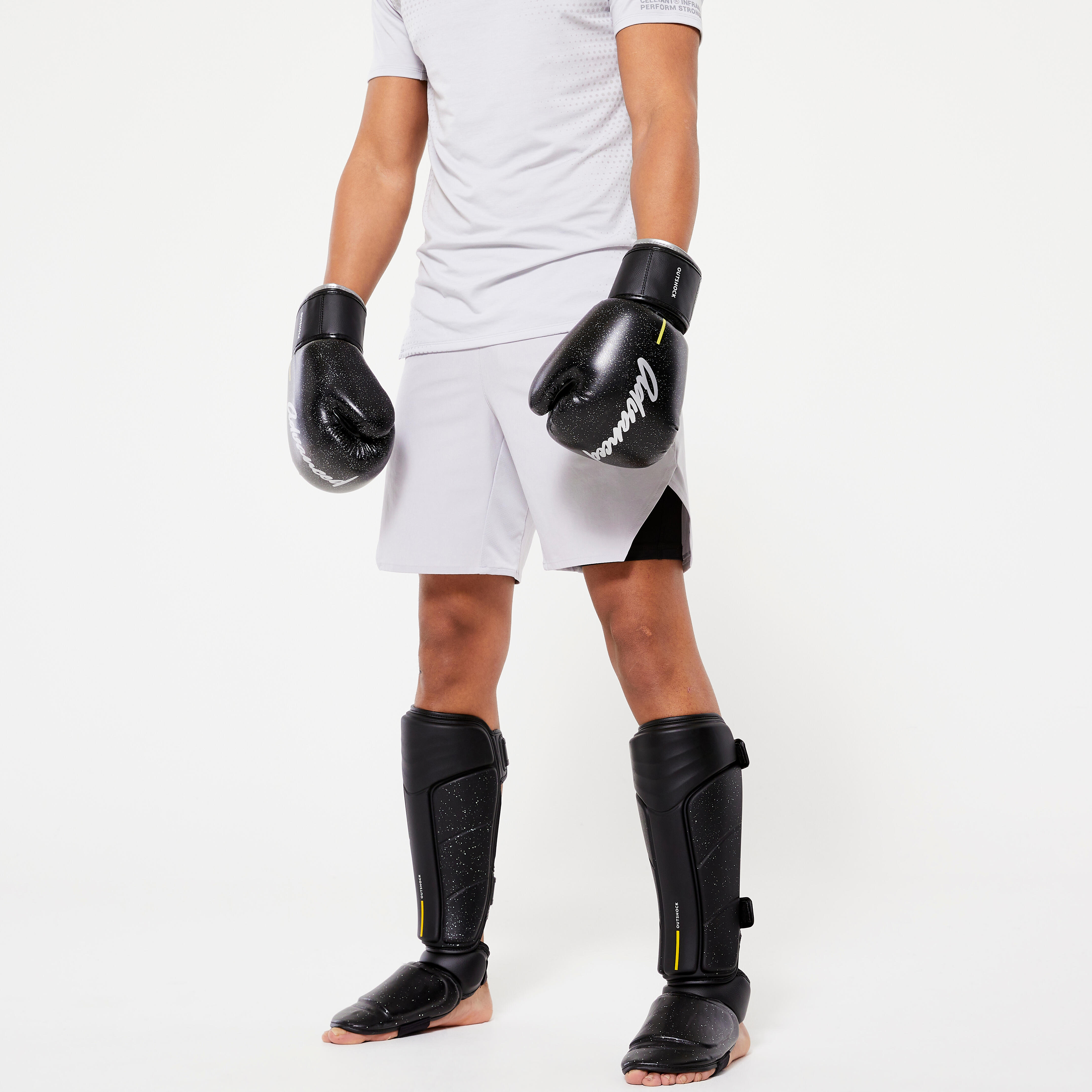 Muay Thai -  OUTSHOCK グローブ シンガー Kickboxing/Muay Thai Gloves 500 - Black
