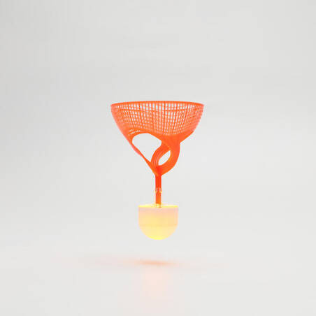 Kok Badminton Outdoor dengan lampu Feenixx 530 Nite