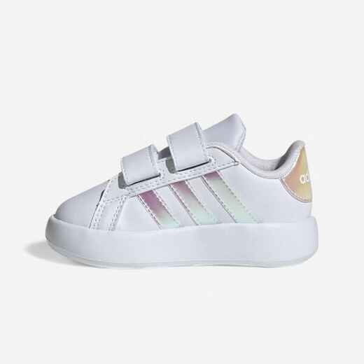 
      ADIDAS Turnschuhe Babys/Kleinkinder - Grand Court weiss schillernd
  