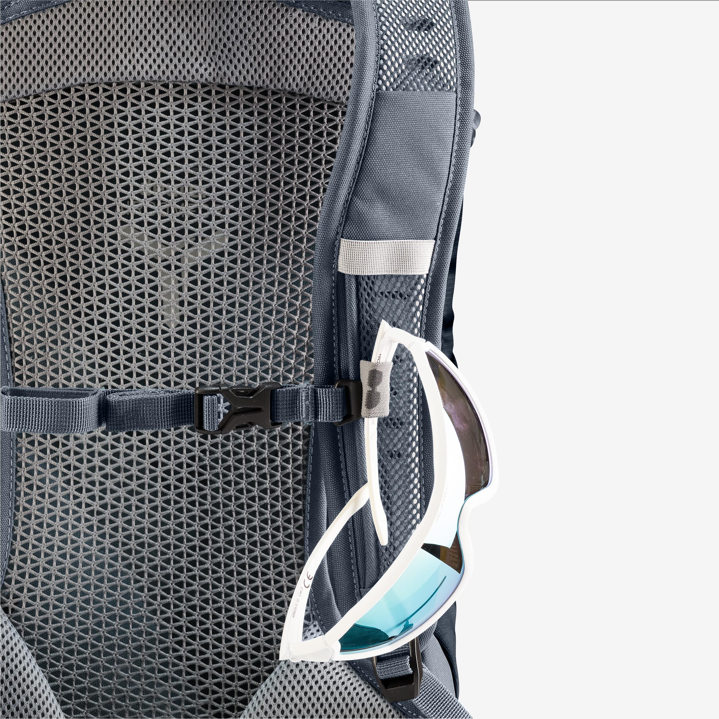DEUTER BATOH DEUTER AC LITE 24 L bez · záber 6