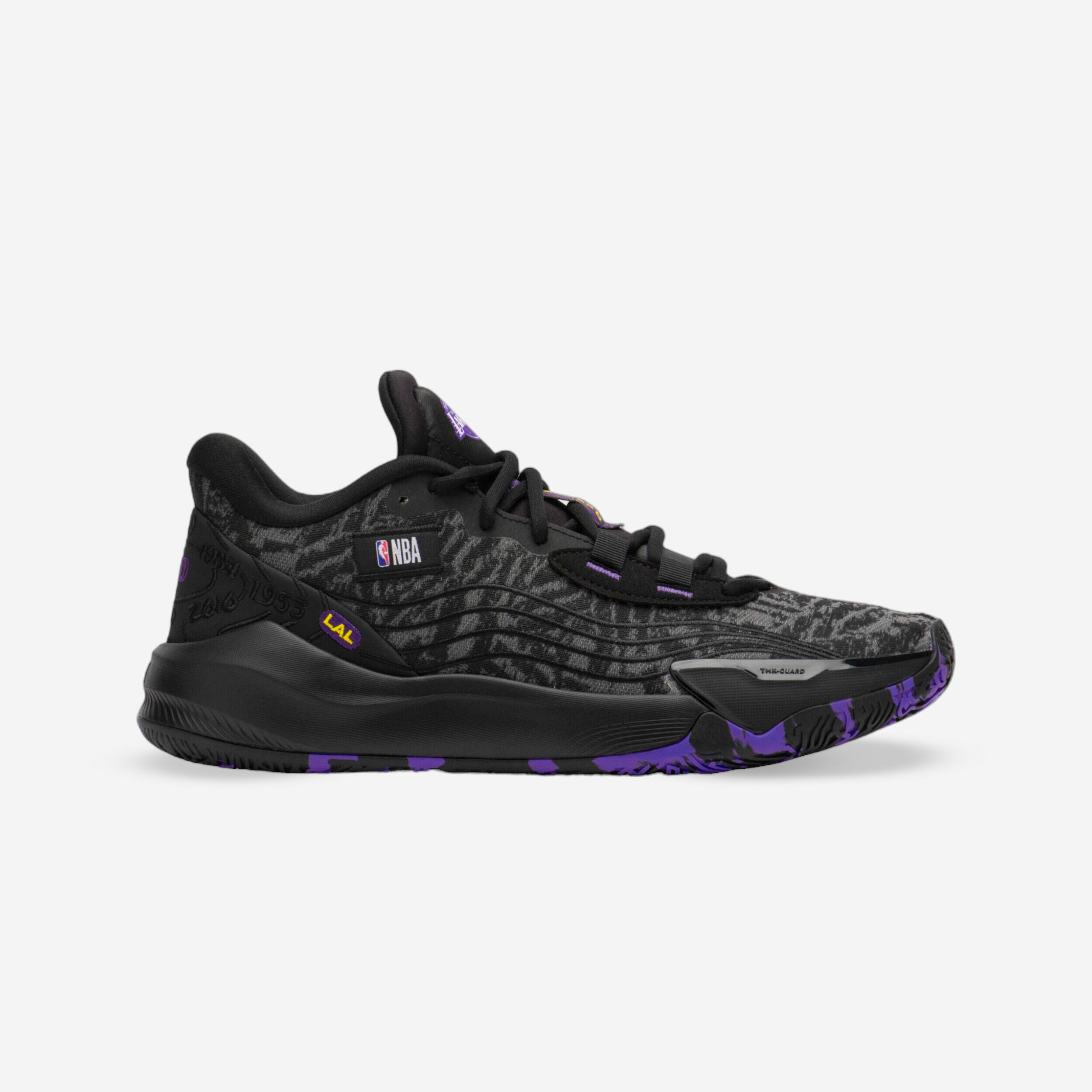 All black mens store basketball shoes