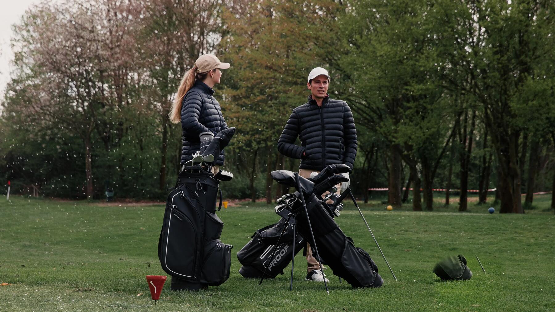 Comment choisir sa tenue de golf pour la pluie ?