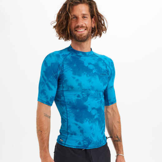 
      Pánske tričko 500 Vortex s UV ochranou krátky rukáv na surfovanie Tiedye Petrol
  